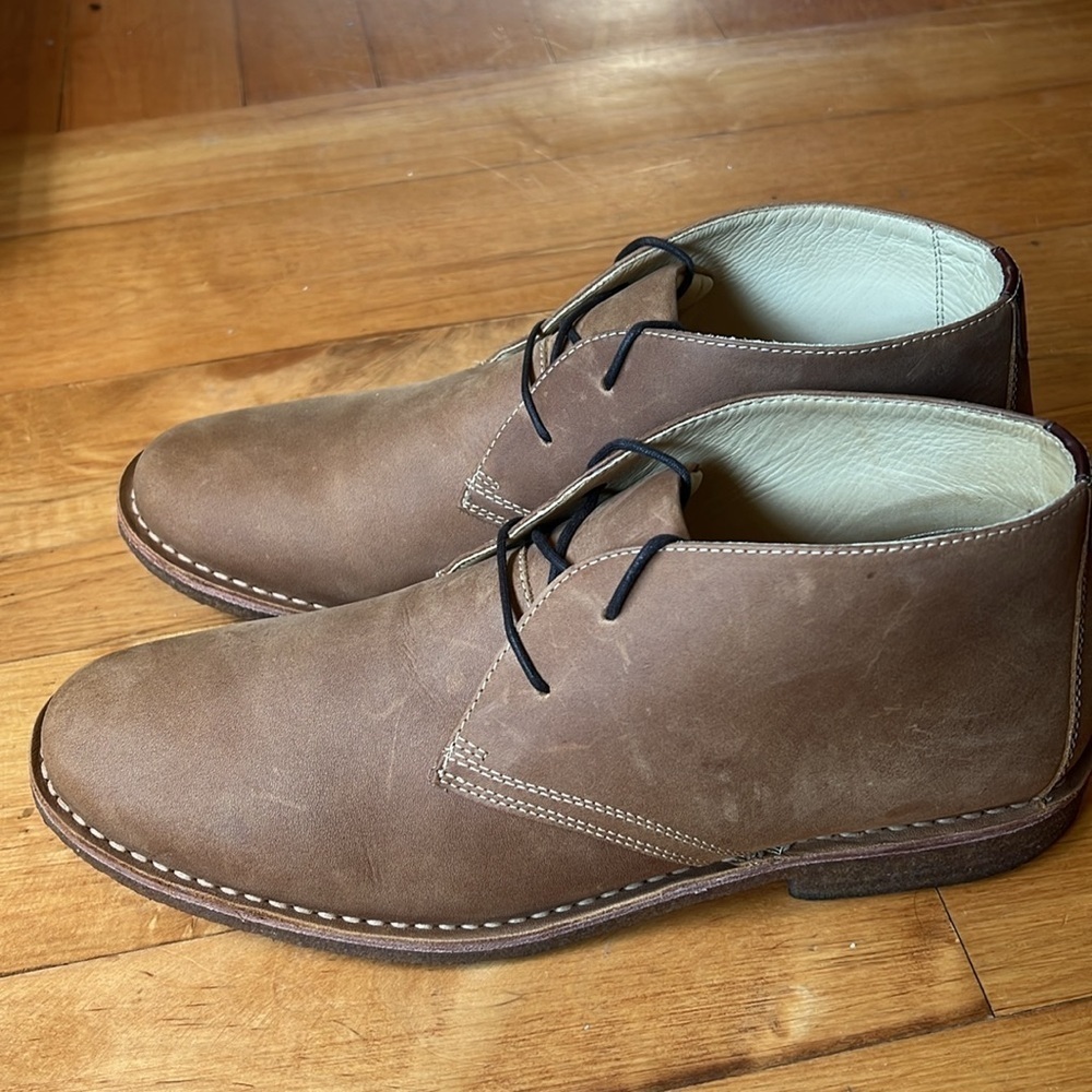 Johnston & Murphy Brown Chukka Boots